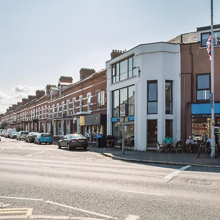 Luxury Fully Equipped Kitchen Ormeau Park Apartment Belfast Exterior photo