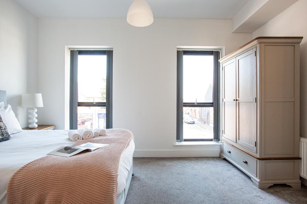 Luxury Fully Equipped Kitchen Ormeau Park Appartement *